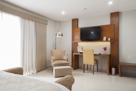 Las Lomas Casa Hotel