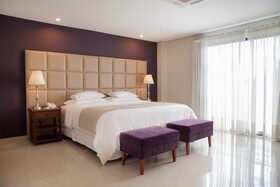 Las Lomas Casa Hotel