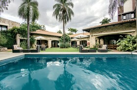 Las Lomas Casa Hotel