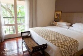 Las Lomas Casa Hotel