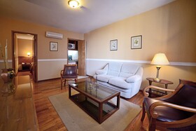 Premier Hill Hotel Suites
