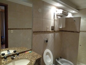 Premier Hill Hotel Suites