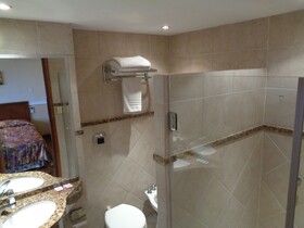 Premier Hill Hotel Suites