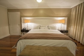 Villa Morra Suites