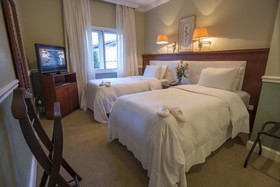 Villa Morra Suites