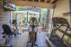 Villa Morra Suites