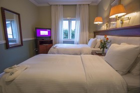 Villa Morra Suites
