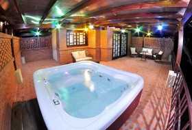 Alta Gracia Parque Hotel