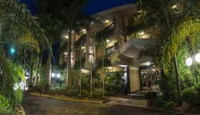 Las Ventanas Suites Hotel