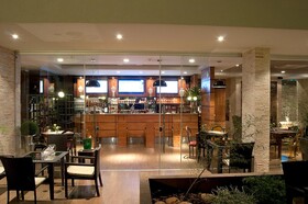 Las Ventanas Suites Hotel