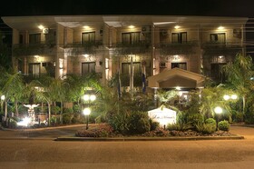 Las Ventanas Suites Hotel