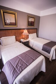 Las Ventanas Suites Hotel