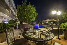 Las Ventanas Suites Hotel