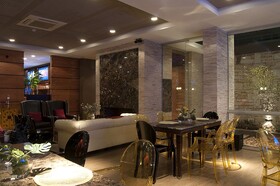Las Ventanas Suites Hotel