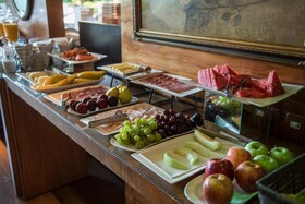 Las Ventanas Suites Hotel