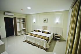 Megal Suites Hotel