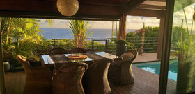 Suite Indigo Jacuzzi Prive Piscine Vue Mer acces cuisine laverie