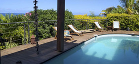 Suite Indigo Jacuzzi Prive Piscine Vue Mer acces cuisine laverie