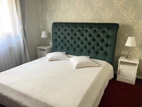 Eden Hotel