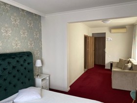 Eden Hotel