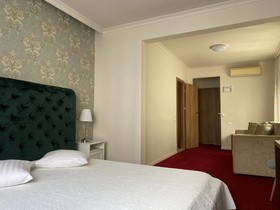 Eden Hotel