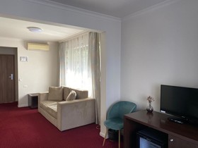 Eden Hotel
