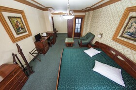 Bucharest Comfort Suites Hotel