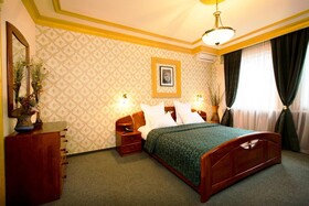 Bucharest Comfort Suites Hotel