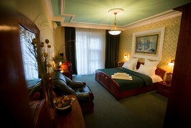 Bucharest Comfort Suites Hotel