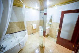 Bucharest Comfort Suites Hotel