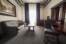 Bucharest Comfort Suites Hotel