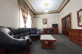 Bucharest Comfort Suites Hotel