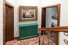 Chic Boutique House