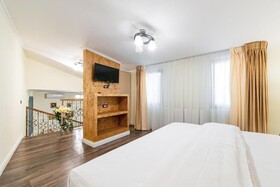Chic Boutique House