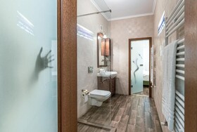 Chic Boutique House