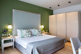 Zeus Essence Bucharest Central