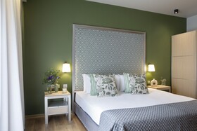 Zeus Essence Bucharest Central