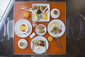 Zeus Essence Bucharest Central