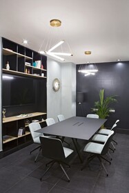 Zeus Essence Bucharest Central