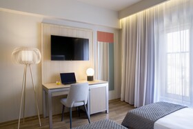 Zeus Essence Bucharest Central