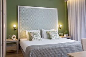 Zeus Essence Bucharest Central