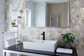 Zeus Essence Bucharest Central