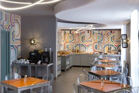 Zeus Essence Bucharest Central