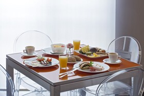 Zeus Essence Bucharest Central