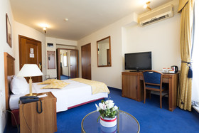 Hotel Opera