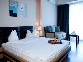 Phoenicia Express Hotel