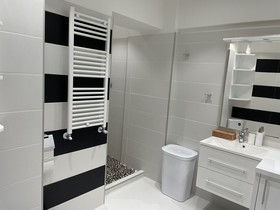 West Park 2 Residence By Lake View