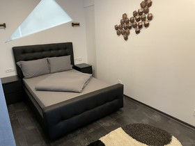 West Park 2 Residence By Lake View
