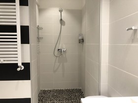 West Park 2 Residence By Lake View