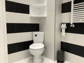 West Park 2 Residence By Lake View